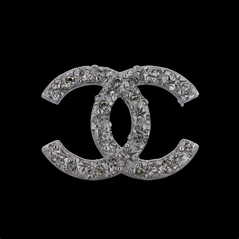 Meilleur broche chanel .